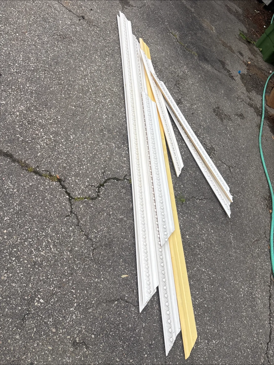 Crown Moulding Trim - White thumbnail