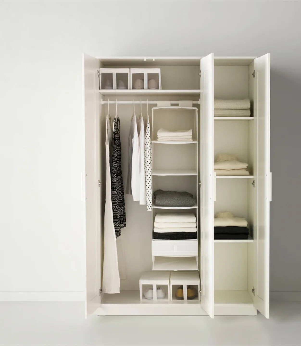 Mirrored White wardrobe with 3 doors image indicator(4)