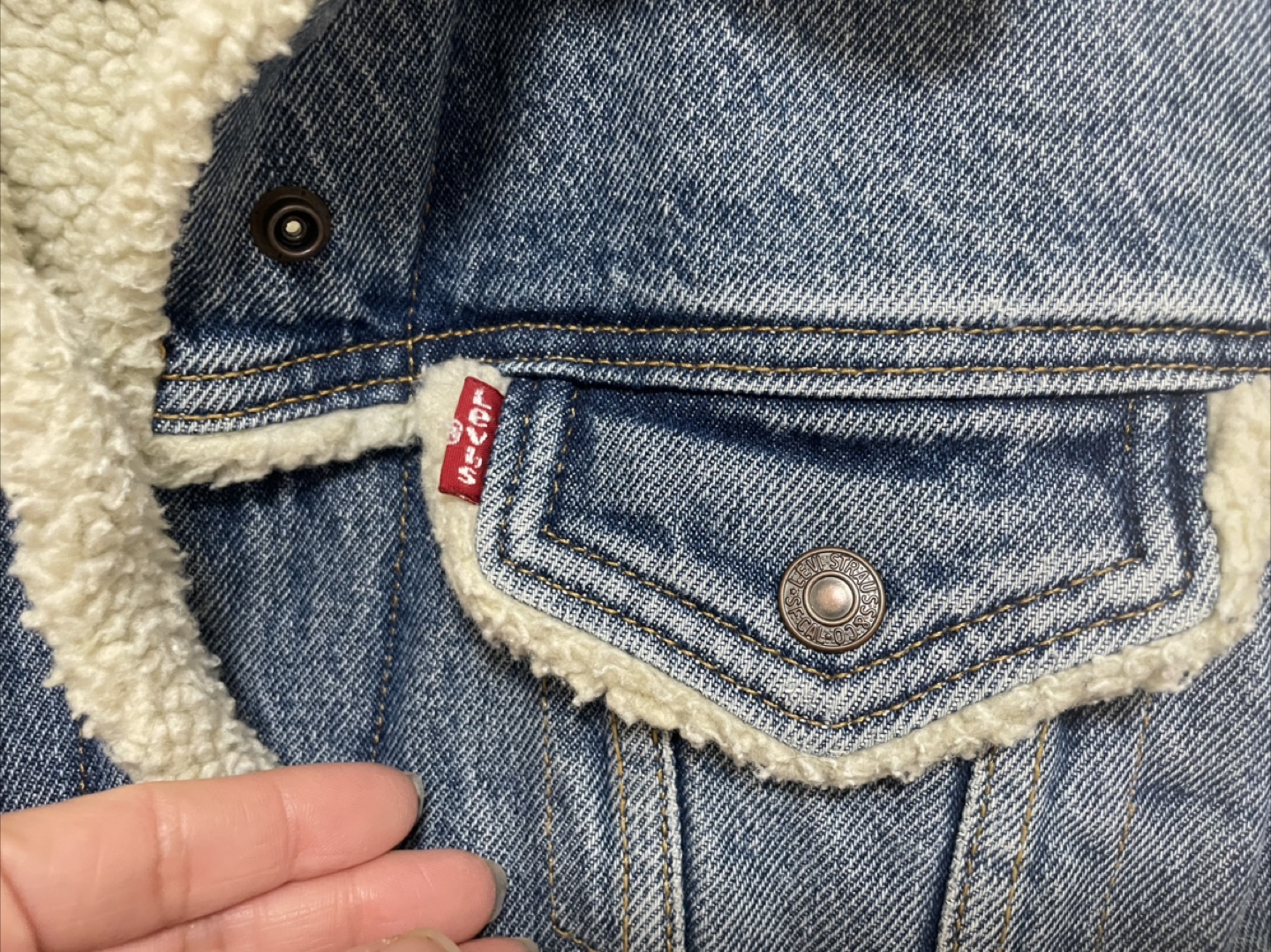 Levi's Sherpa Trucker Jacket - Size S - photo 4