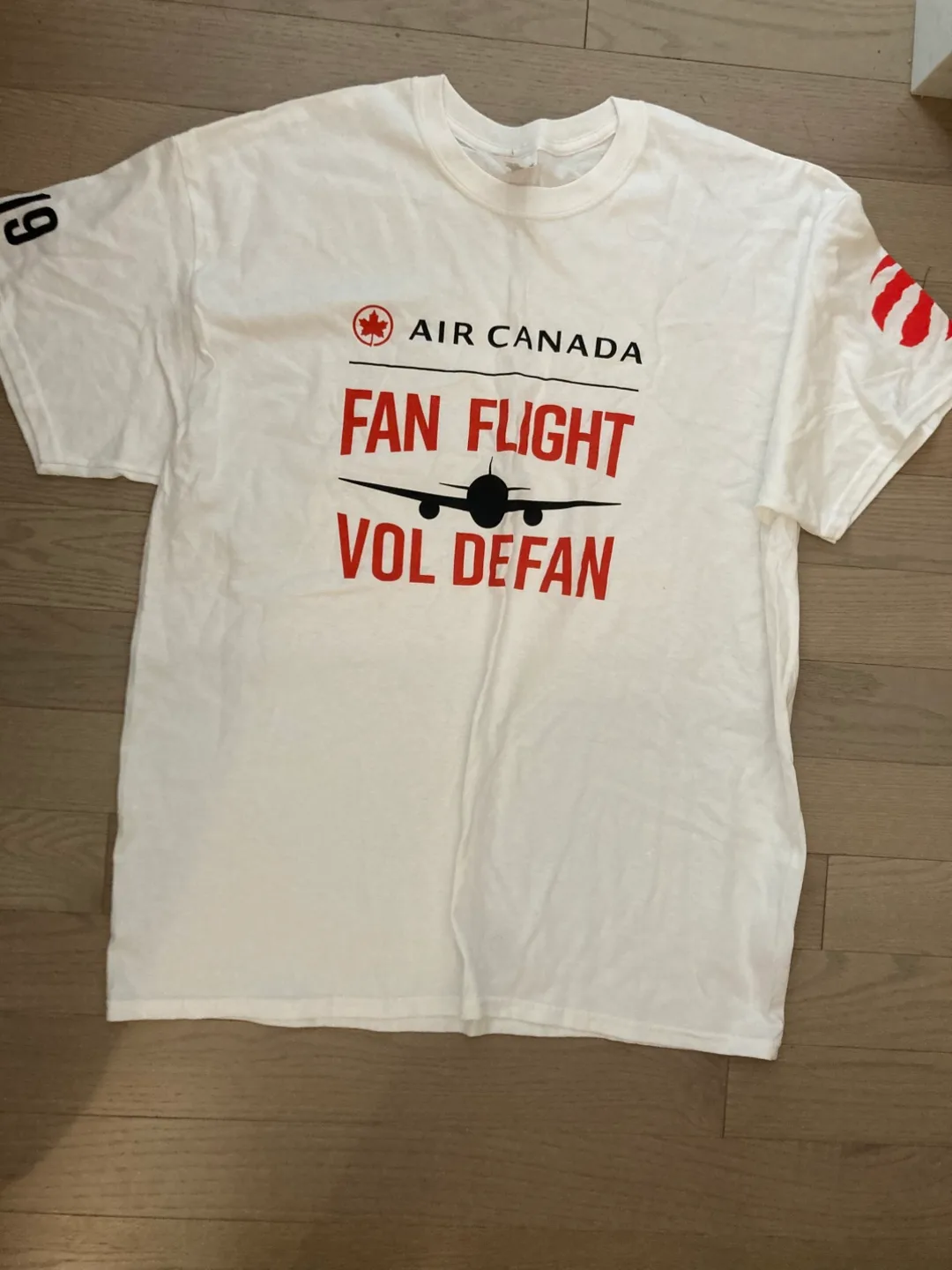 🇨🇦🍁Air Canada Fan Flight T-Shirt - XL thumbnail