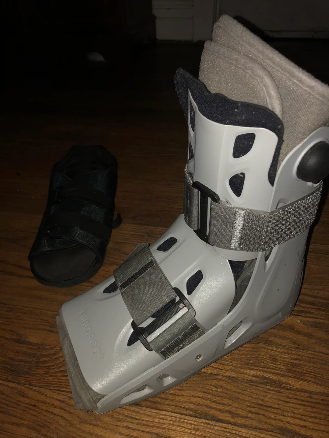 Aircast Walking Boot sz. Large and Large Post-op shoe thumbnail