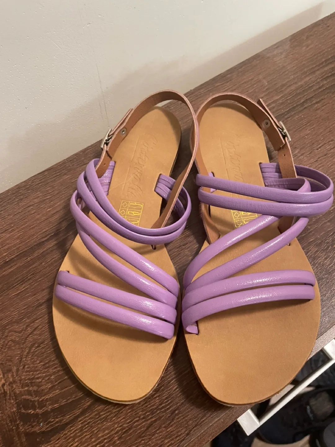 New Madewell Lilac Leather Strappy Sandals - Size 7 thumbnail