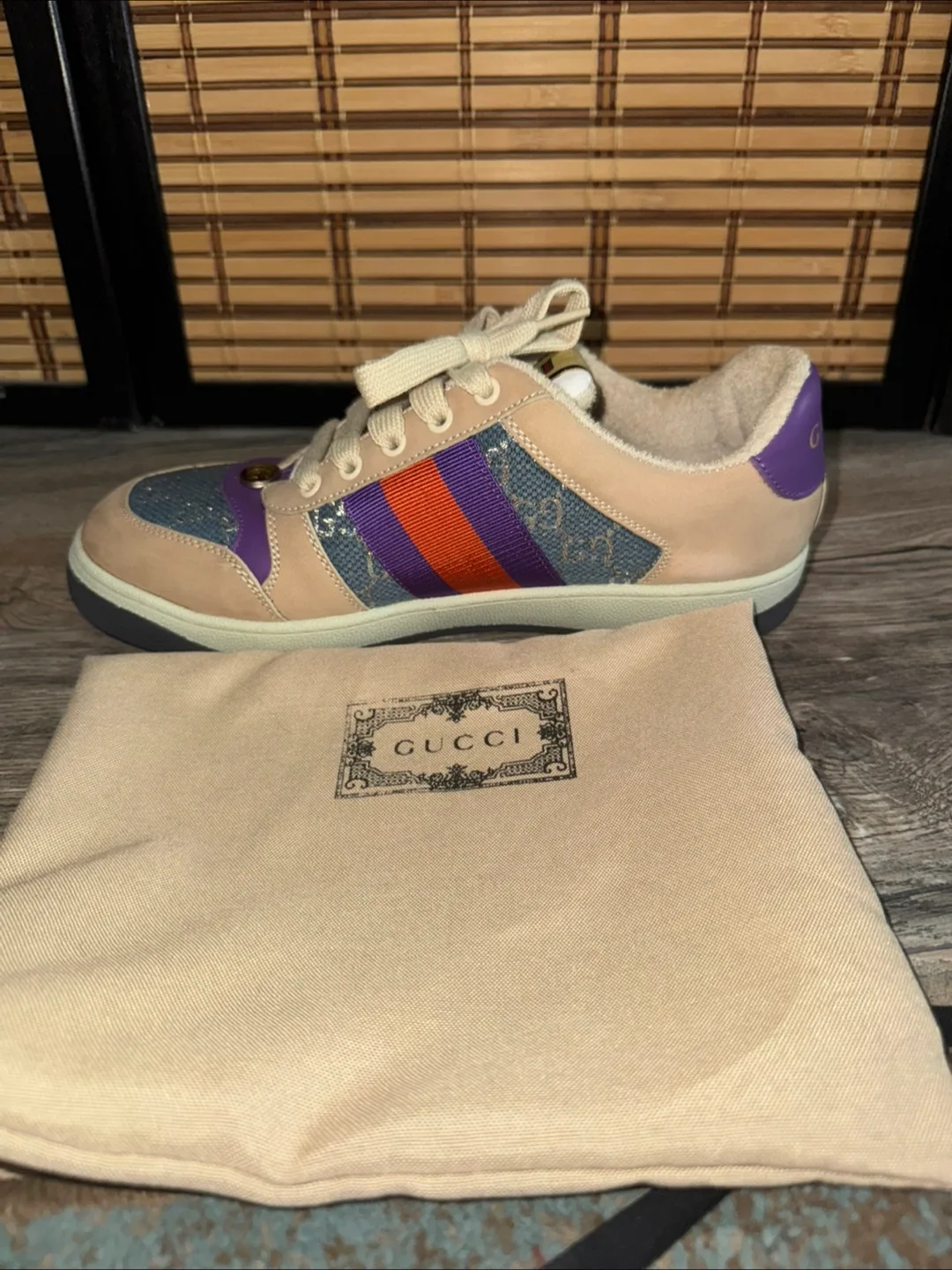 Gucci Sneakers thumbnail