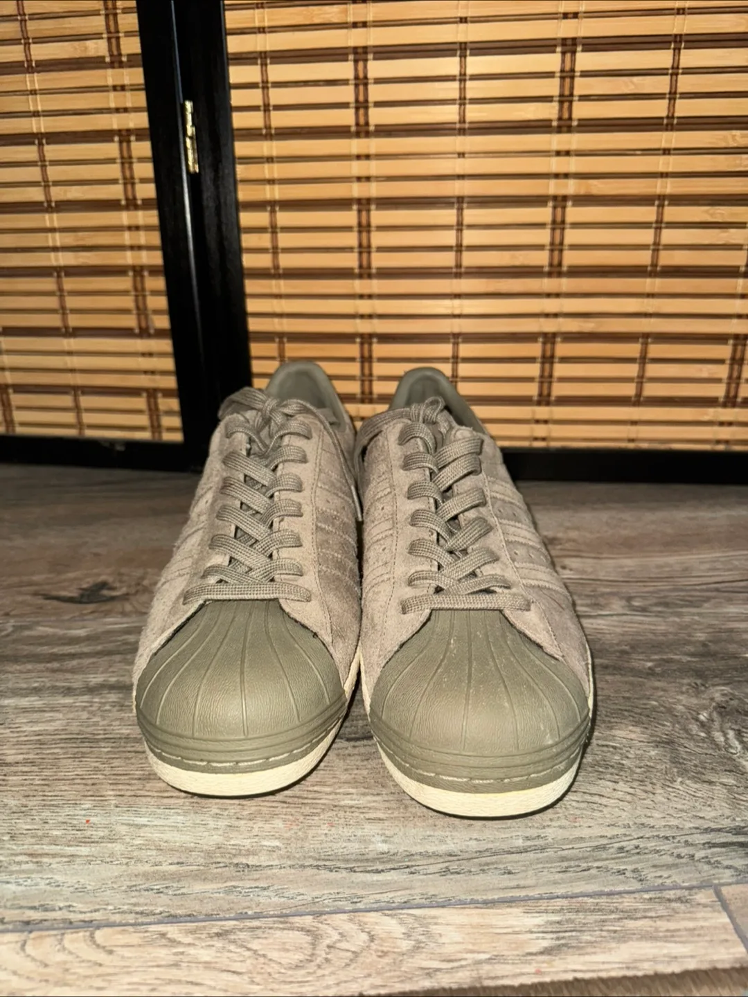 Adidas Superstar Olive Green Sneakers thumbnail