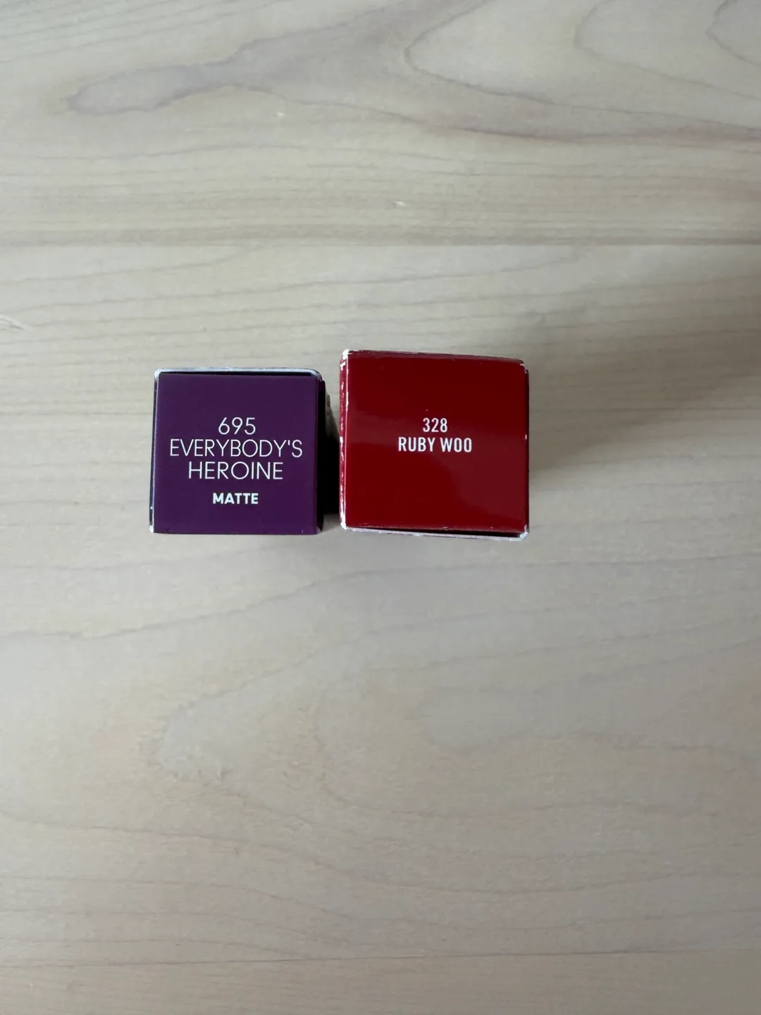 MAC Lipstick: Everybody's Heroine & Ruby Woo thumbnail