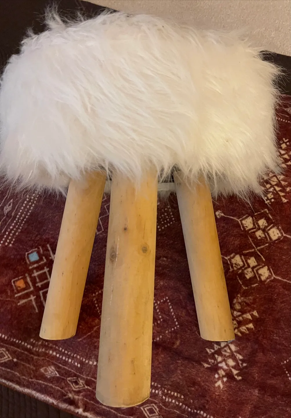 🇨🇦 Cute Furry Topped Stool thumbnail