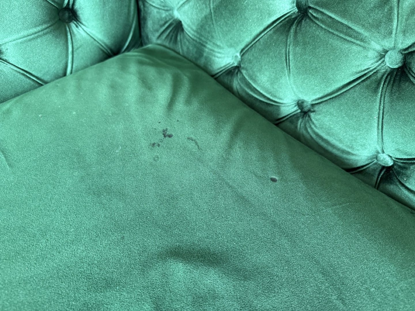 Green Velvet Chesterfield Sofa - photo 3