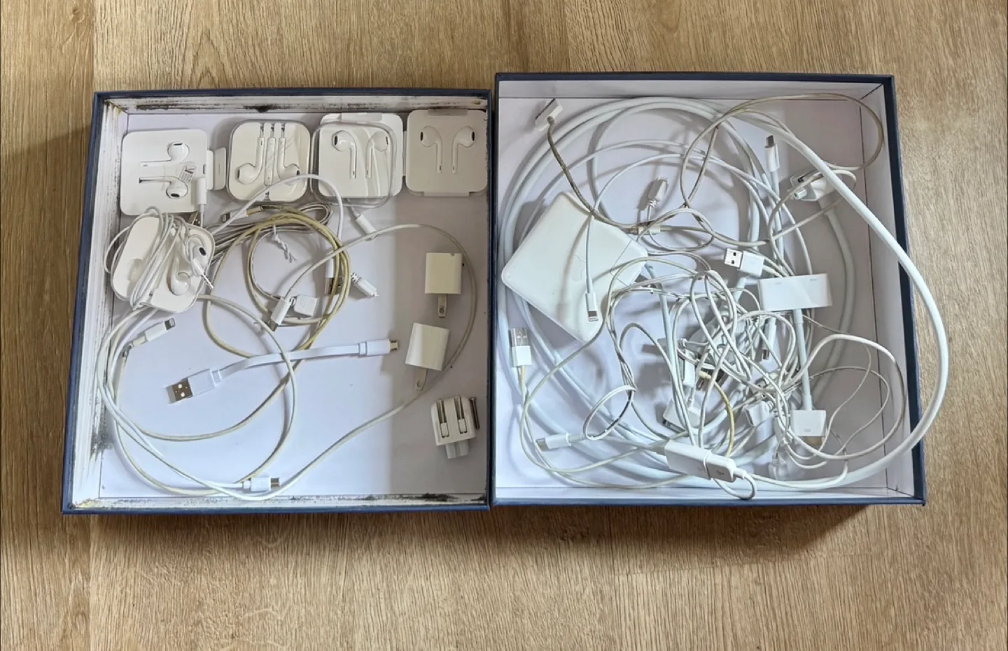 Various Apple and iPhone cable plugs etc thumbnail