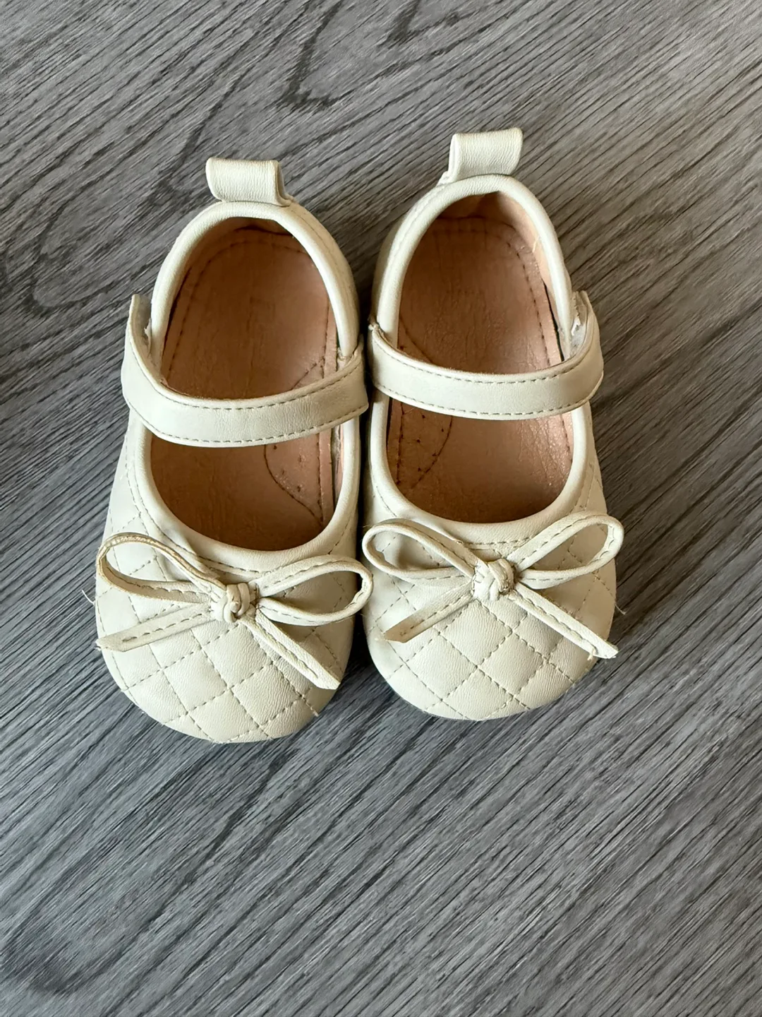 Baby Girl Shoes - Size 19/145 thumbnail