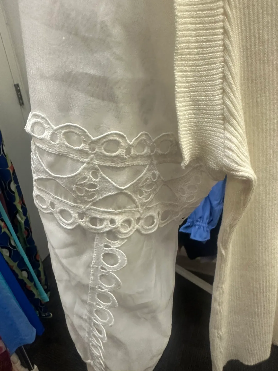 A.Z.I New York White Lace Sleeve Top - Size S image indicator(2)