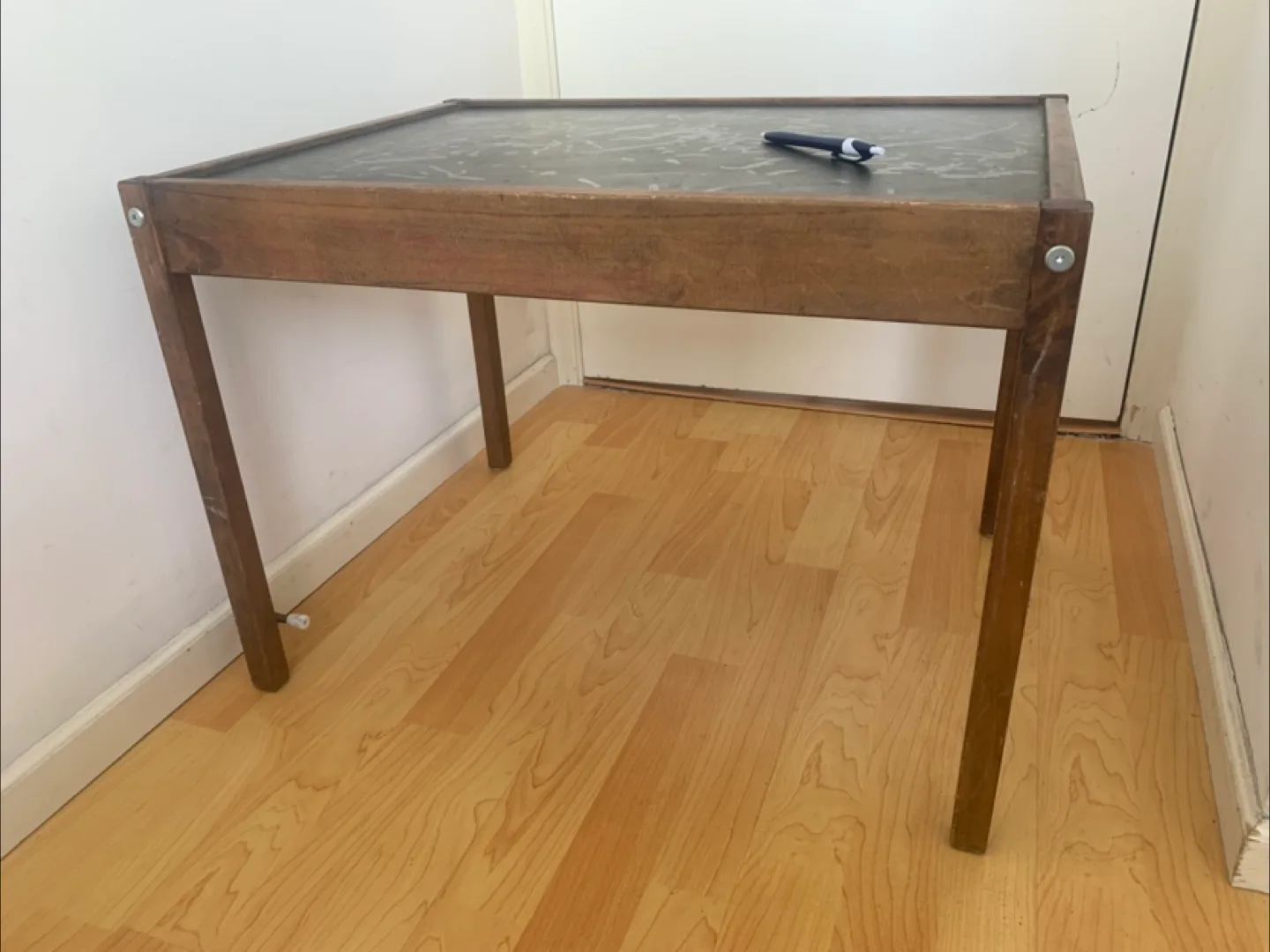 Kids Table and Chair Set image indicator(2)