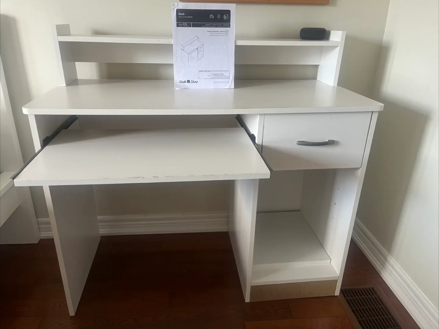 South Shore White Desk thumbnail