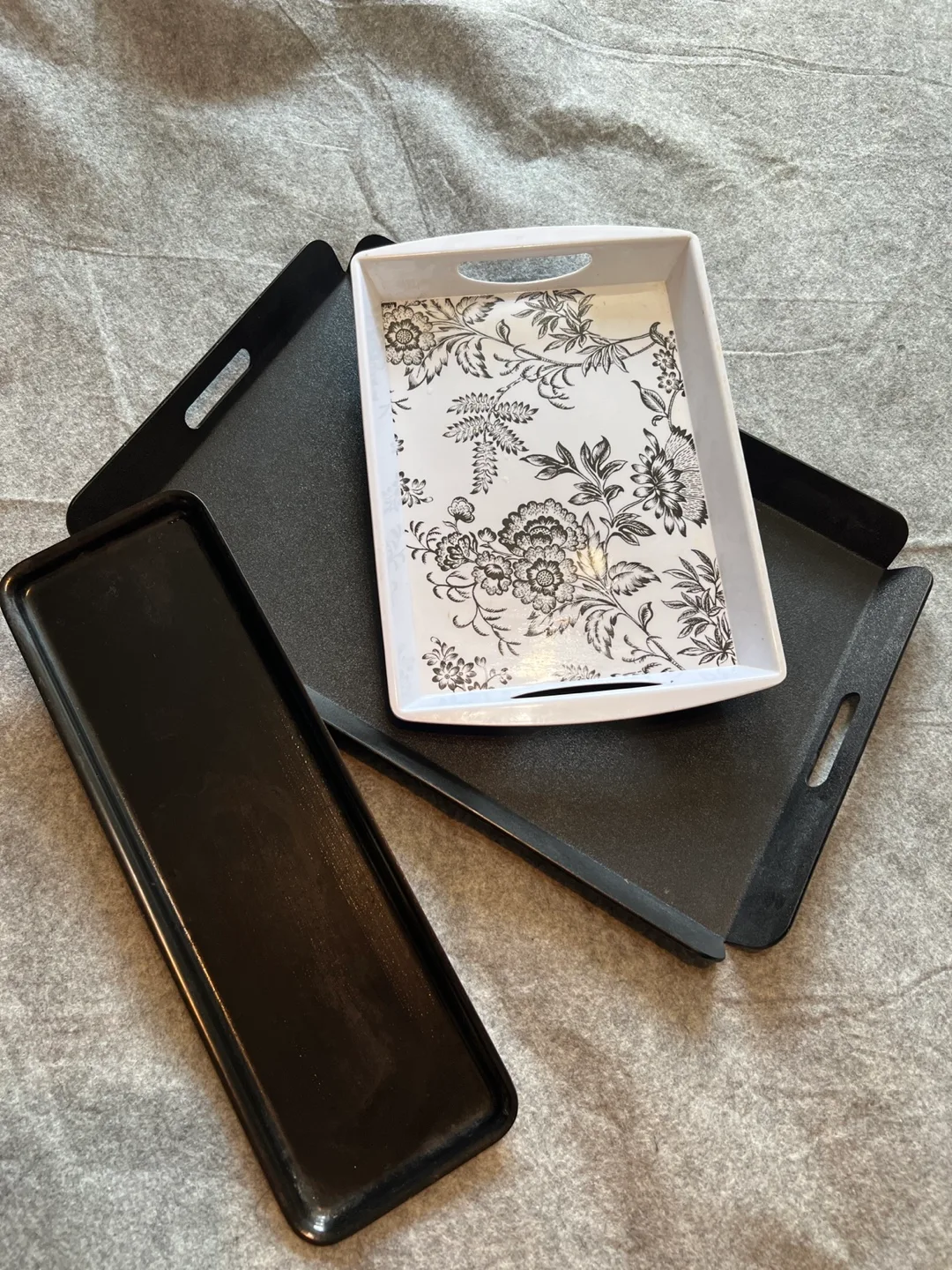 Set of  3 Serving Trays - Black and White thumbnail