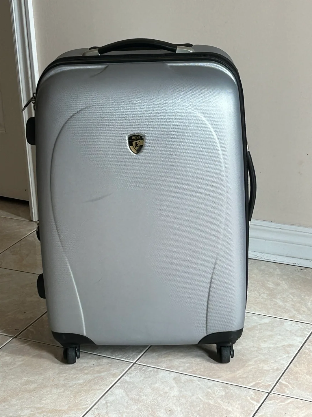 Heys Silver Luggage/ suitcase thumbnail