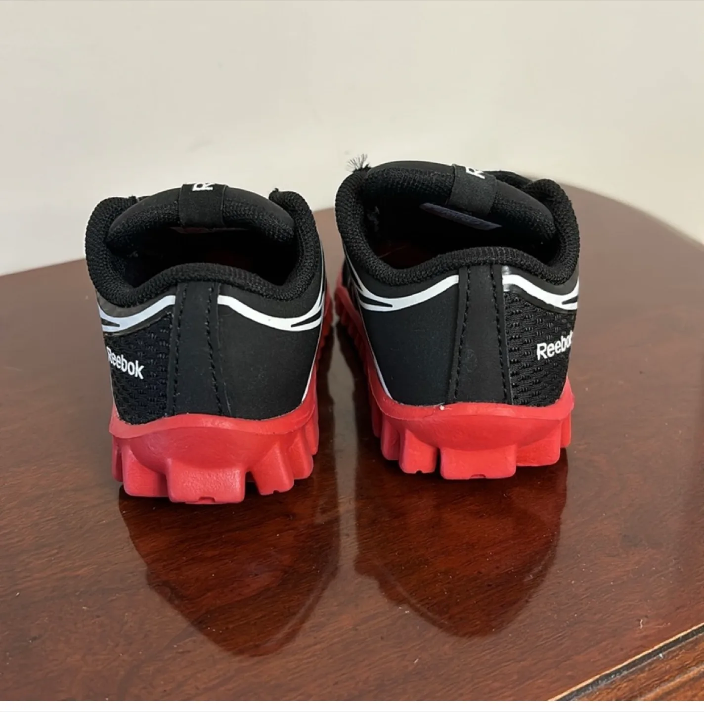 Reebok Toddler Shoes - Black & Red image indicator(4)