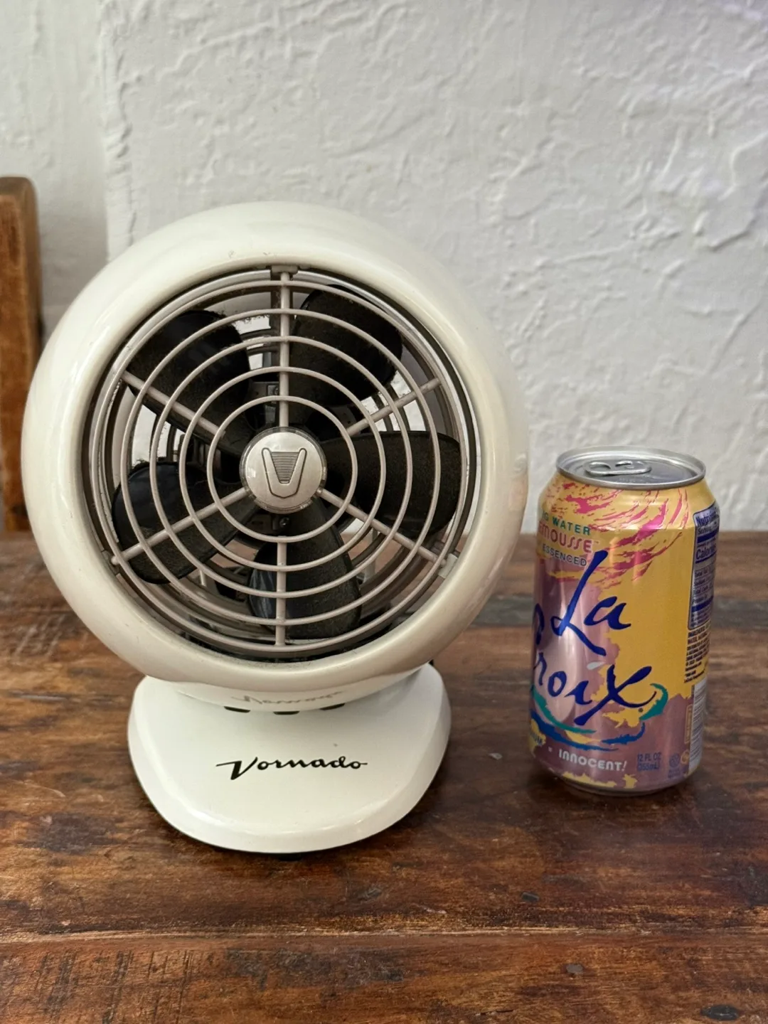 Vornado Mini Vintage-Style Fan thumbnail