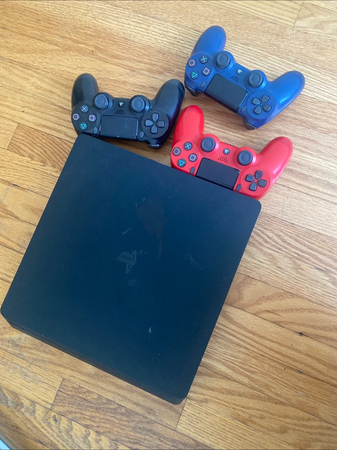 PlayStation 4 Console thumbnail