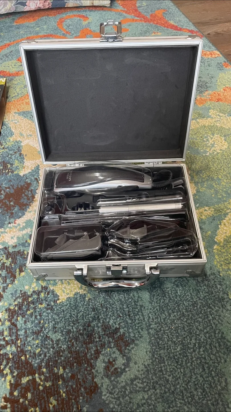 Vidal Sassoon Hair Cutting Kit – (Used, Incomplete) image indicator(2)