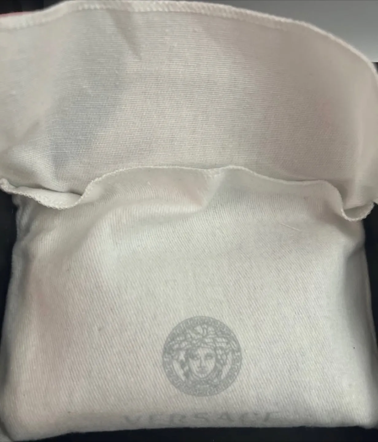 Versace White Leather Card Holder - New in Box image indicator(6)