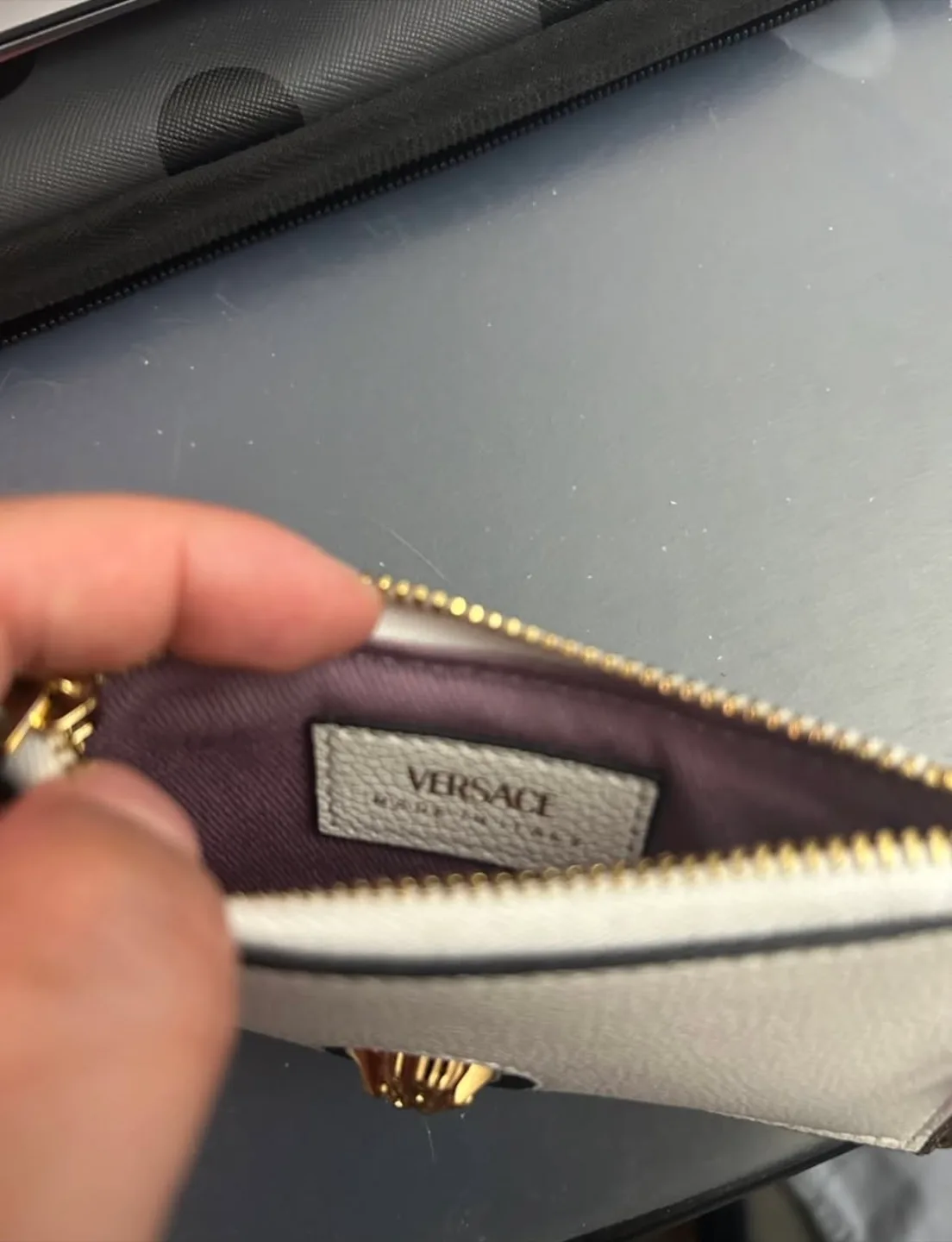 Versace White Leather Card Holder - New in Box image indicator(3)