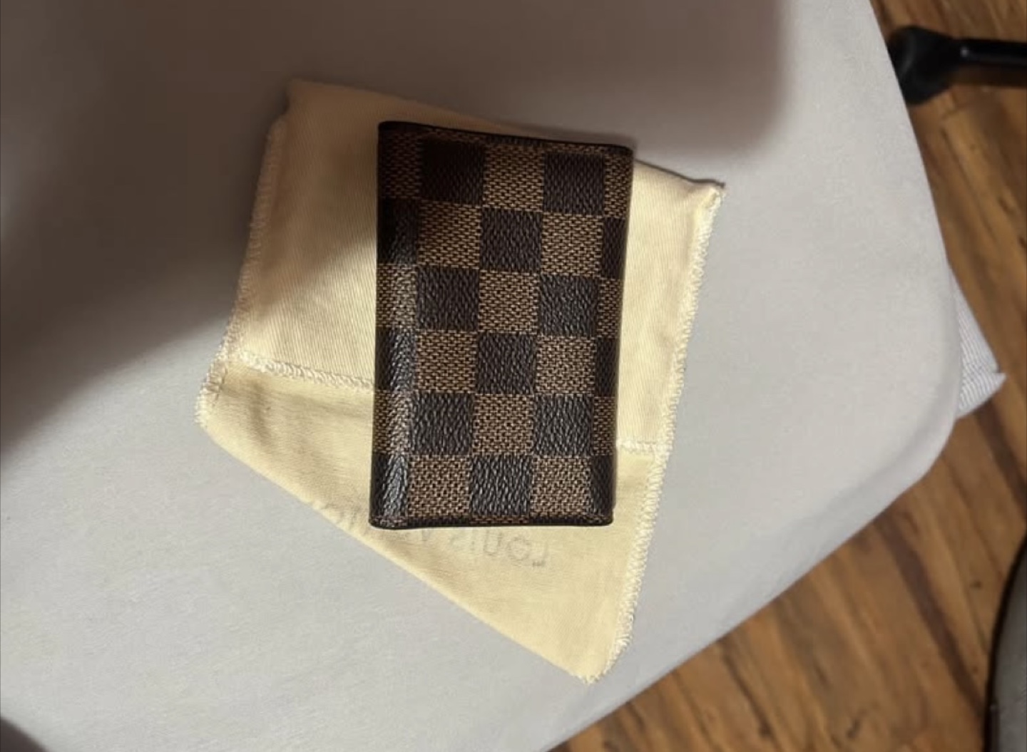 Authentic Louis Vuitton Key Pouch - photo 2