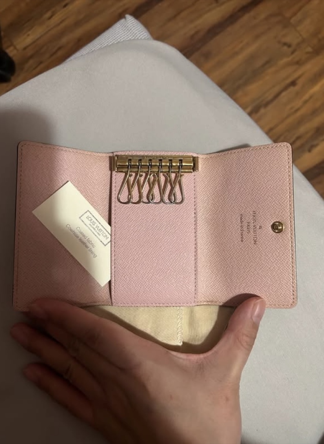 Authentic Louis Vuitton Key Pouch - photo 3