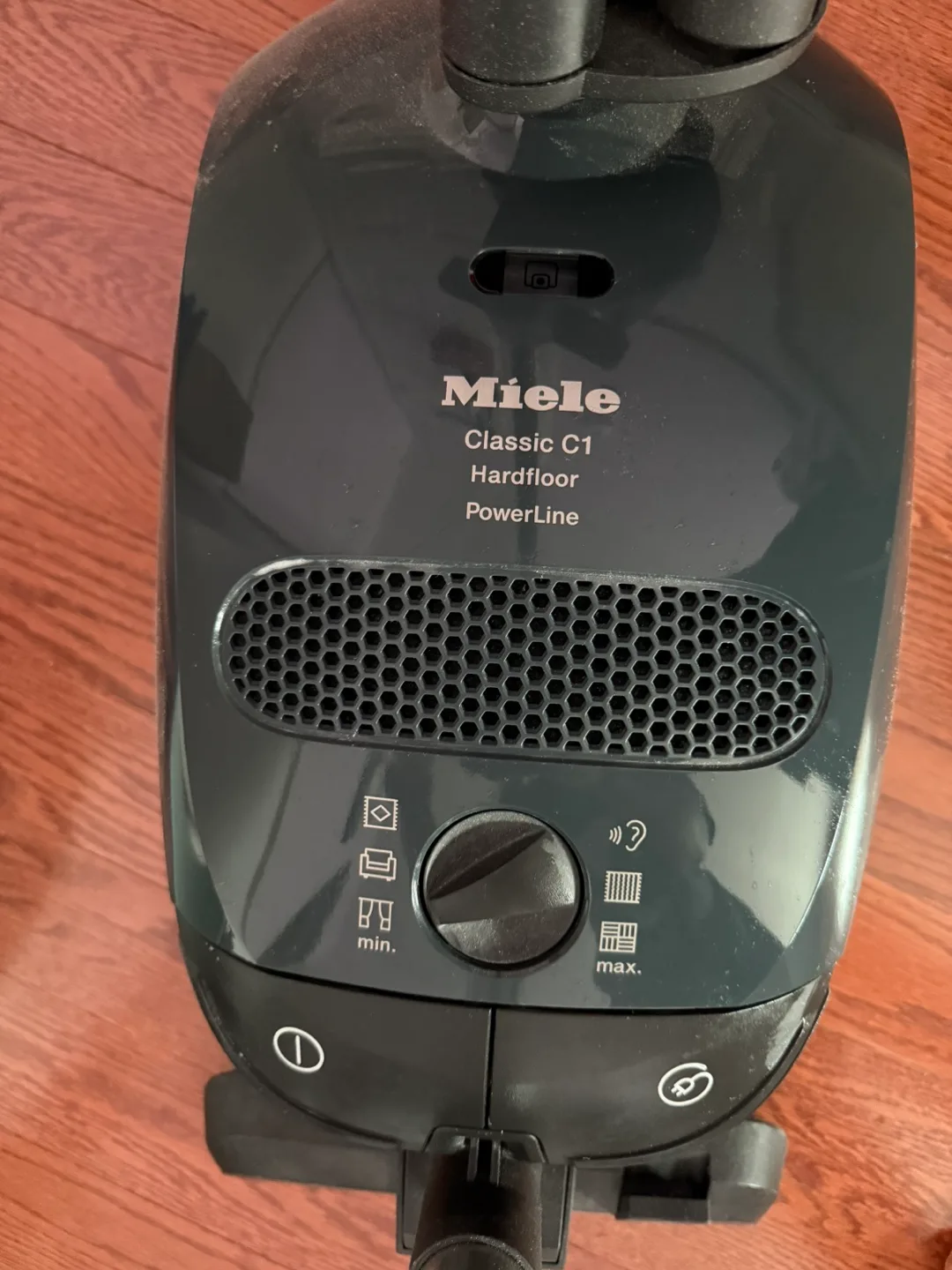 Miele Classic C1 Hardfloor PowerLine Vacuum thumbnail
