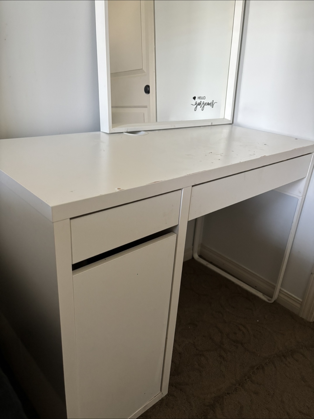 White Vanity Desk - photo 3