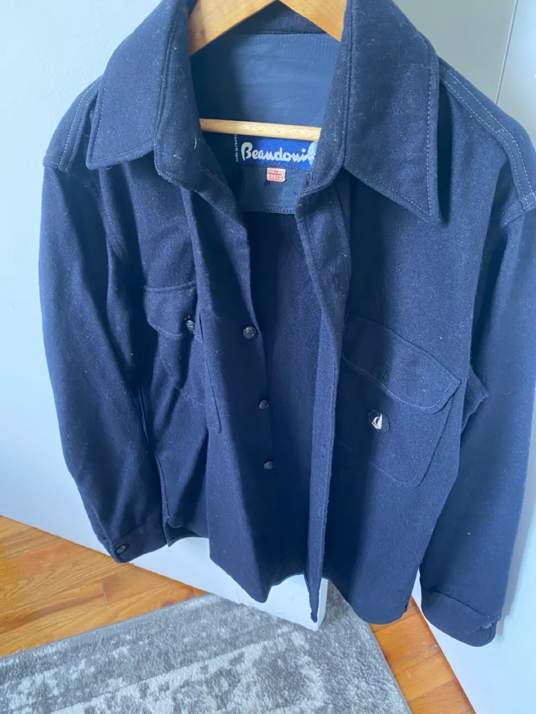 Beandovi Navy Blue Wool Jacket - Size H 42/44 thumbnail