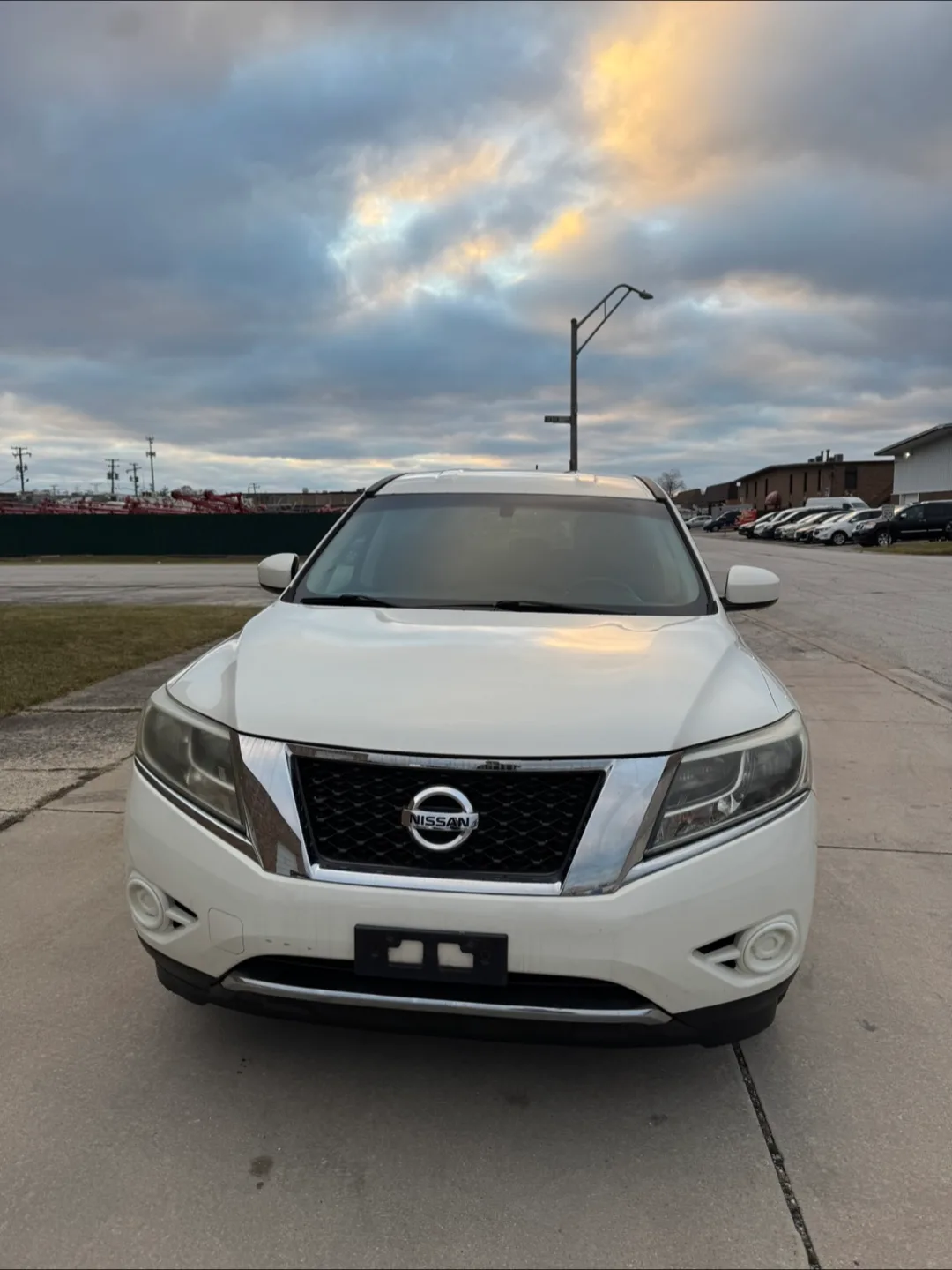 2014 Nissan Pathfinder · S Sport Utility 4D thumbnail