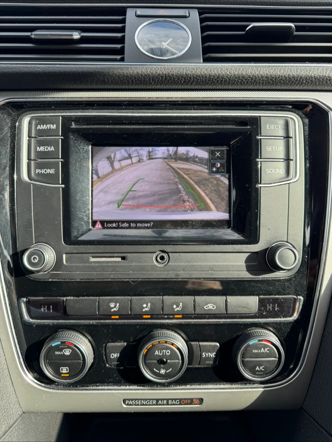 2016 Volkswagen Passat · 1.8T Sport Sedan 4D image indicator(8)