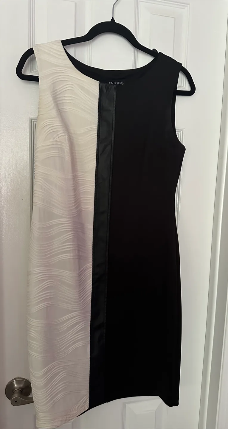 Enfocus Studio Dress - Size 8
