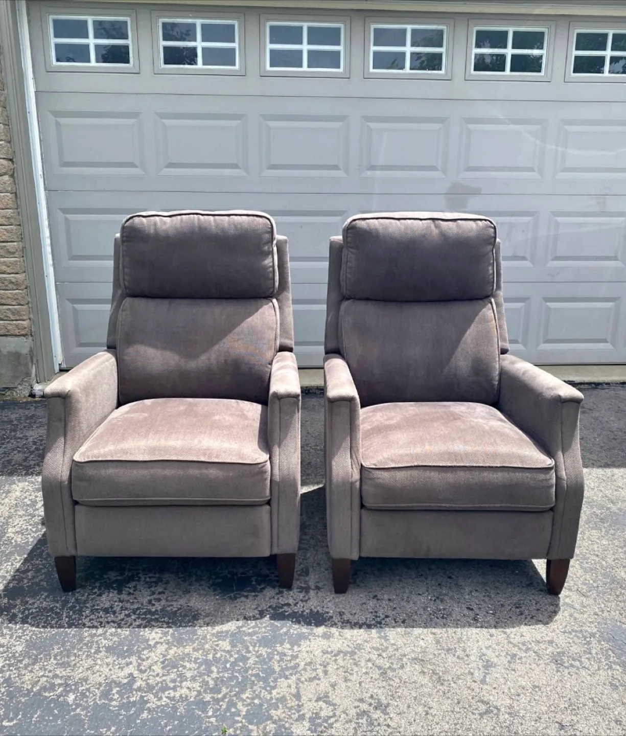 2x Fabric Recliners thumbnail