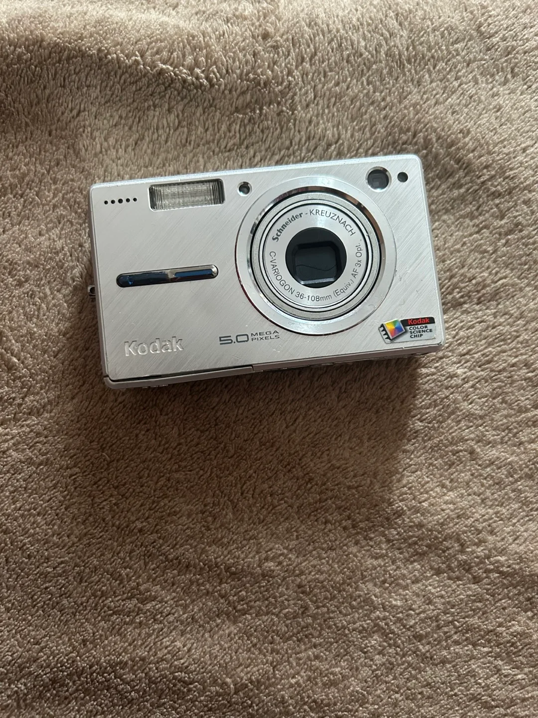 Kodak 5.0 Mega Pixels Digital Camera thumbnail