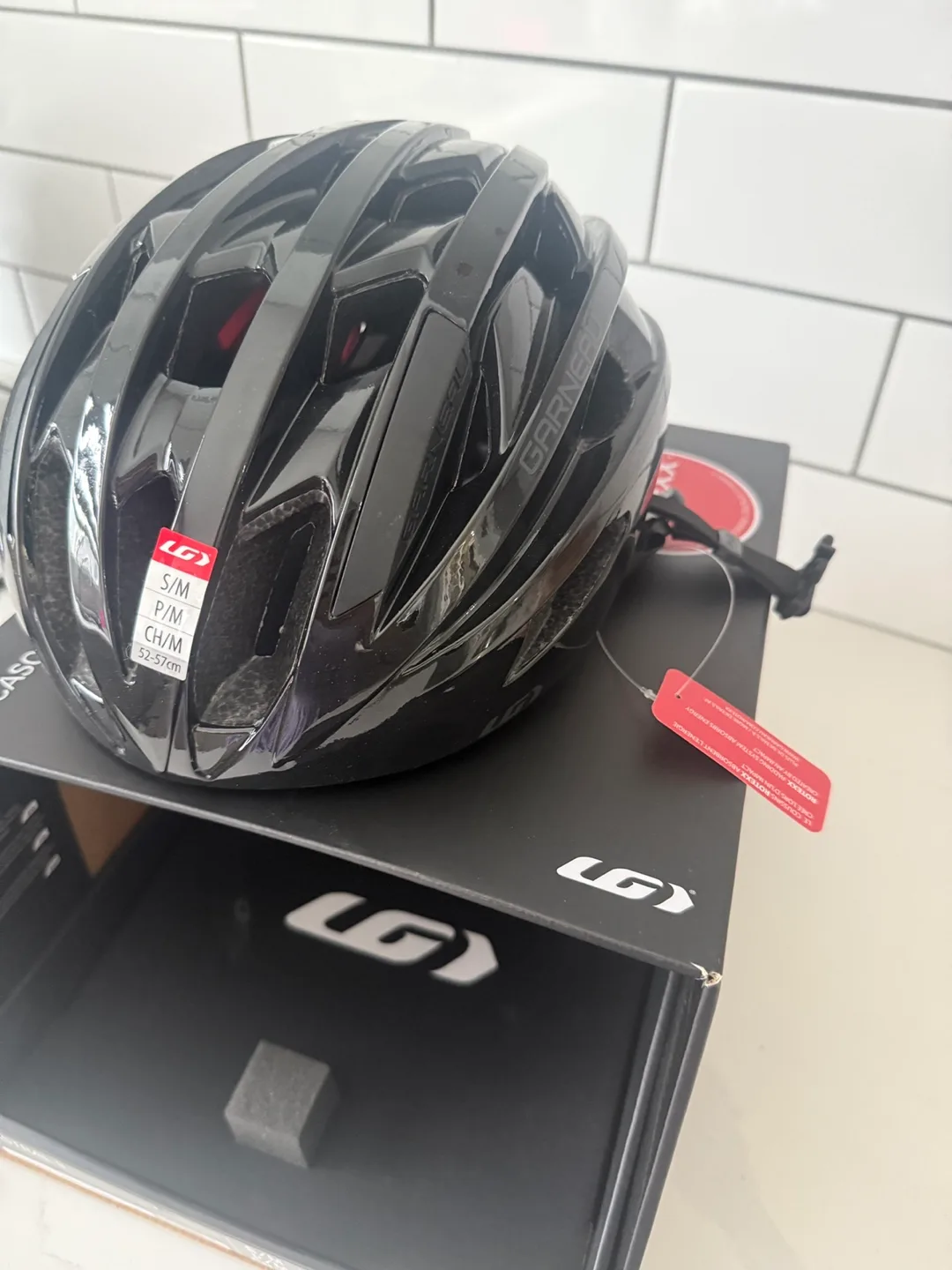 Louis Garneau Astral II Helmet - Size S/M - Black image indicator(3)