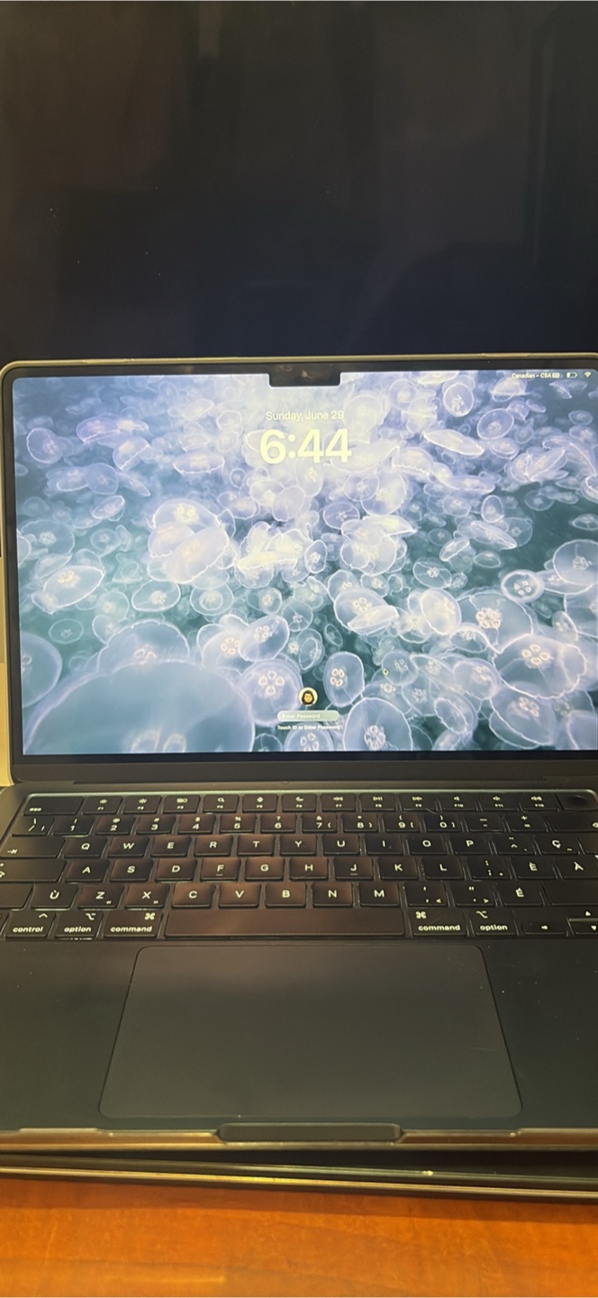 MacBook Air M2, Space Grey