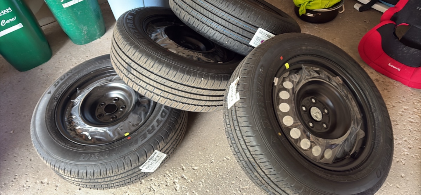 Dunlop All seasons Tires - Set of 4