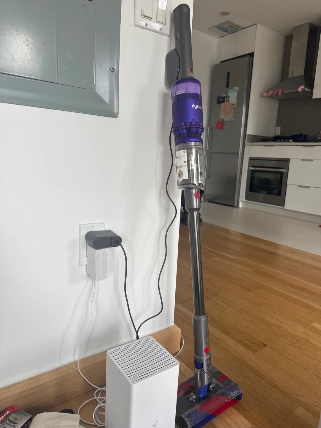 Dyson Vacuum Cleaner thumbnail