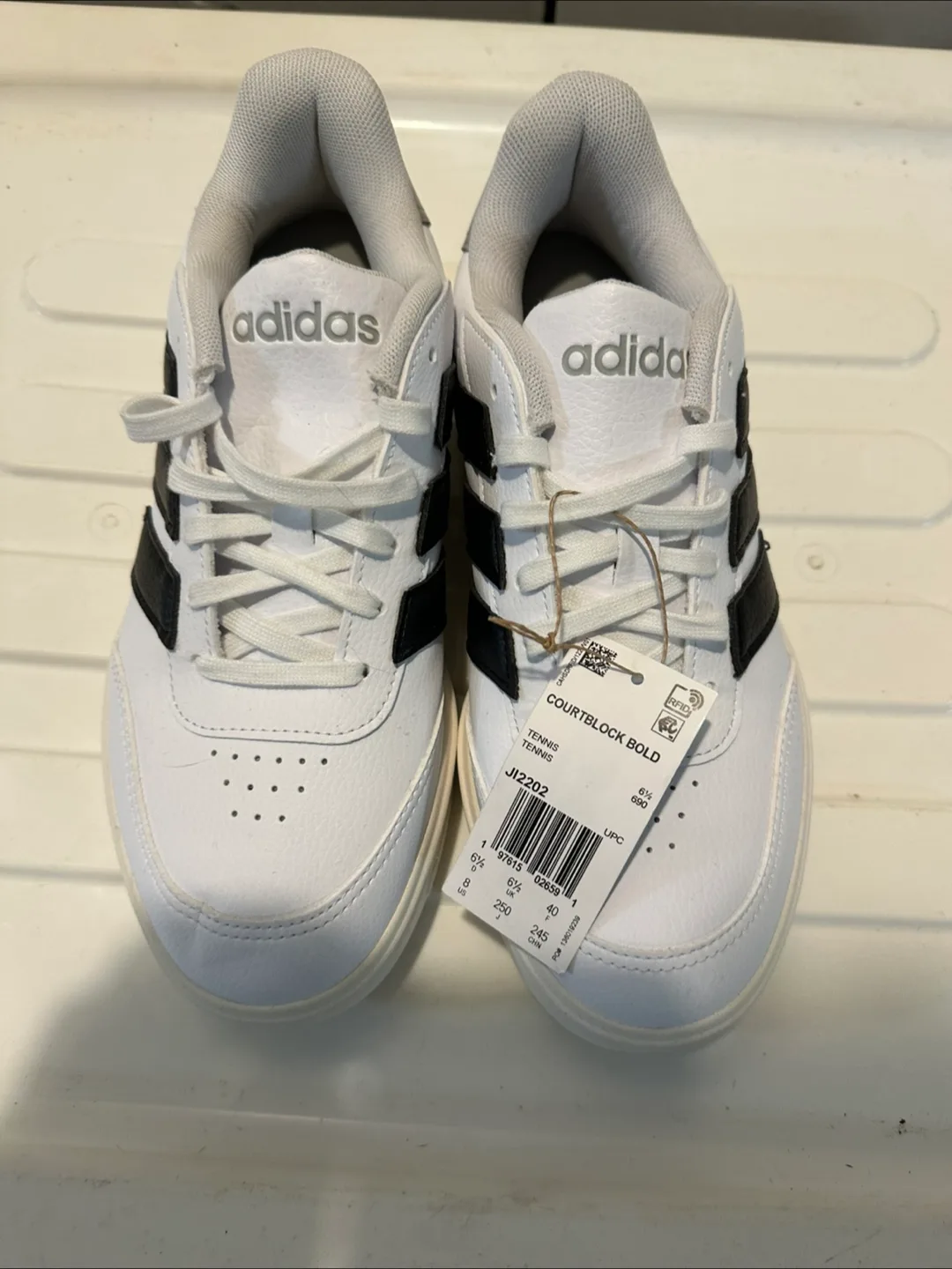 New Adidas Courtblock Bold Tennis Shoes - Size 8 thumbnail