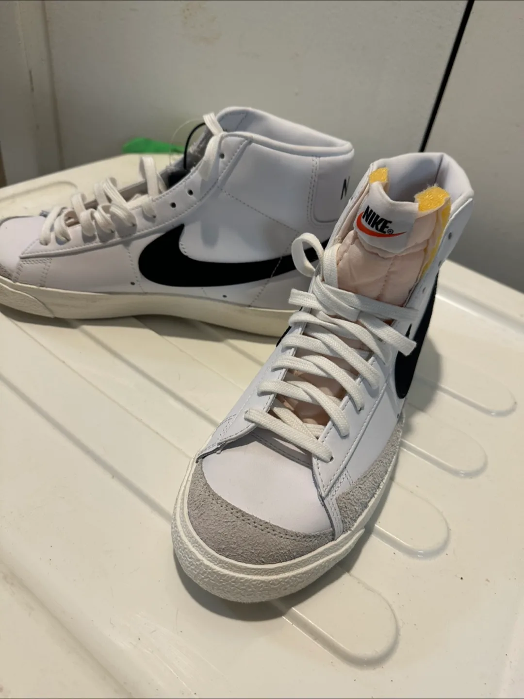 Nike Blazer Mid '77 High Top - Size 6 thumbnail