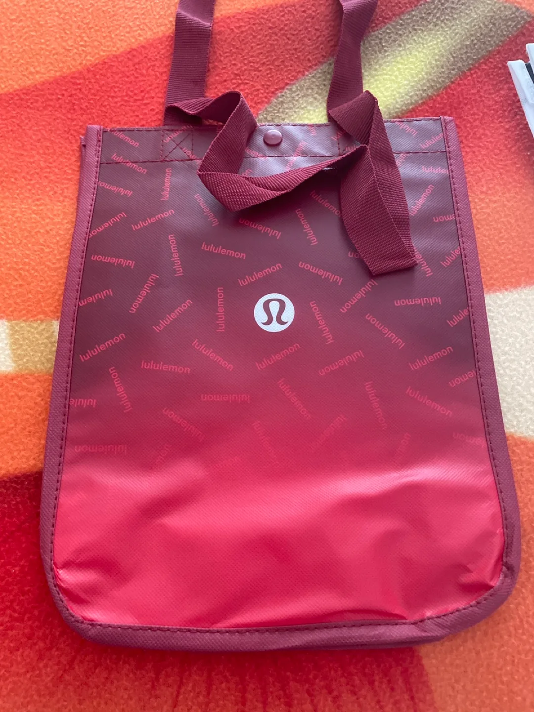Lululemon Tote Bag - Red & White brand new image indicator(3)
