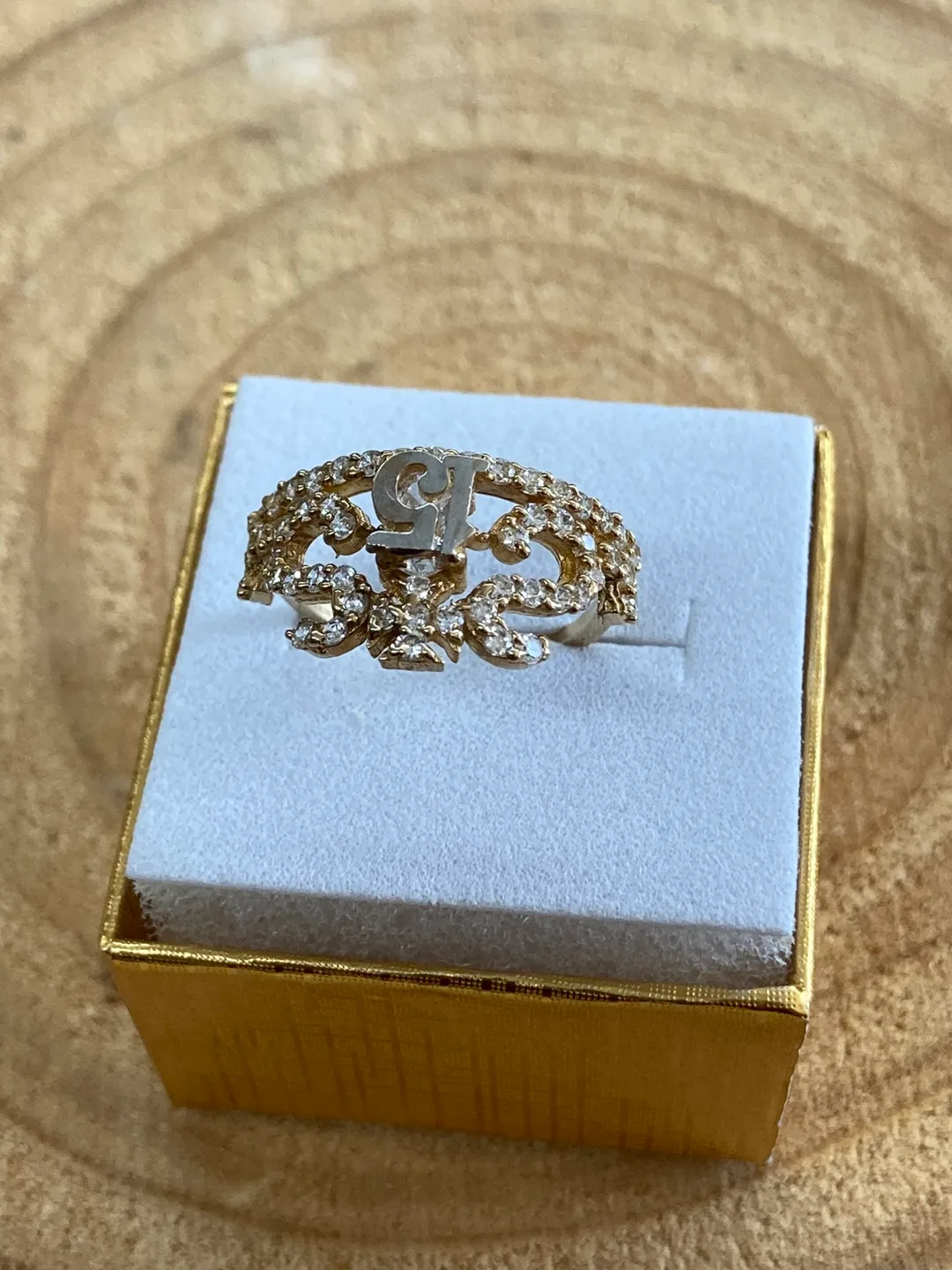 Joyería La Guerrerense Real gold 14k Ring with Number 15 image indicator(6)