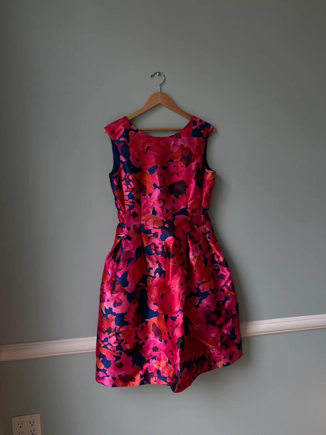 Tahari Floral Dress - Size 10 thumbnail