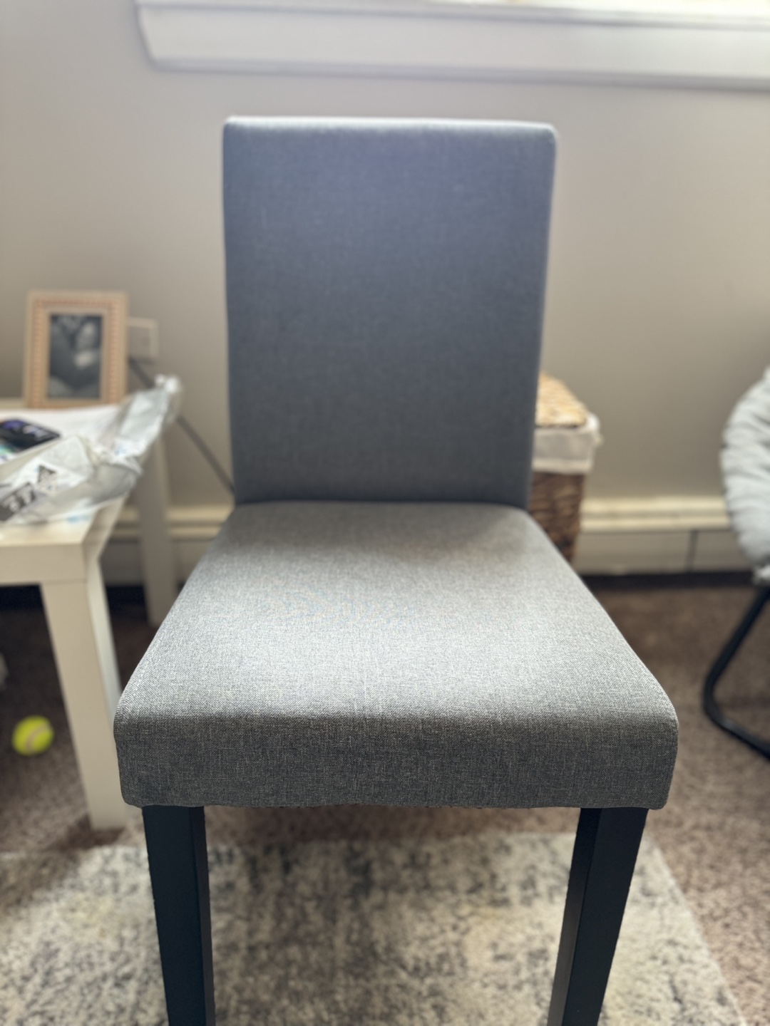 Gray set of (4) dinning chairs