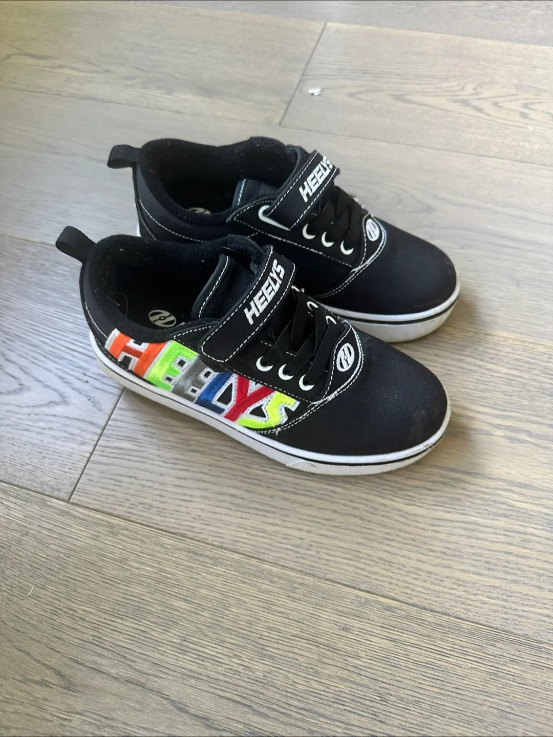 Heelys Roller Shoes - Size youth 2 thumbnail