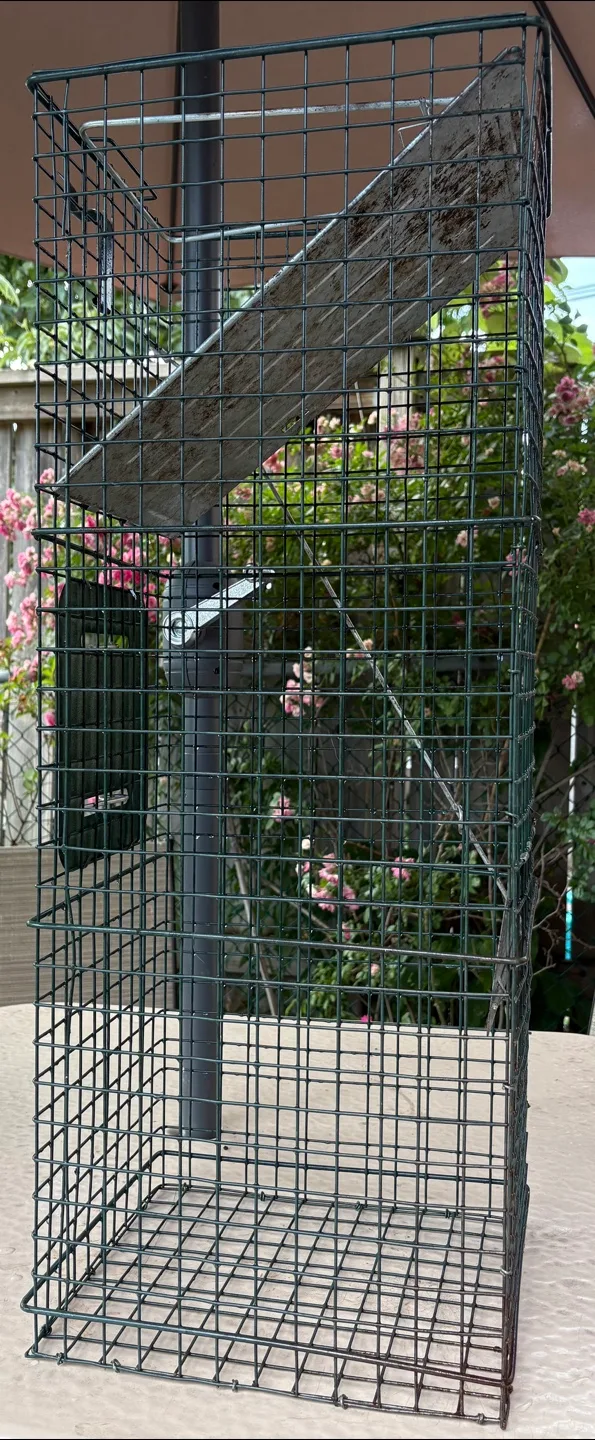 32” (large) Easy Set Live Animal Cage Trap image indicator(3)