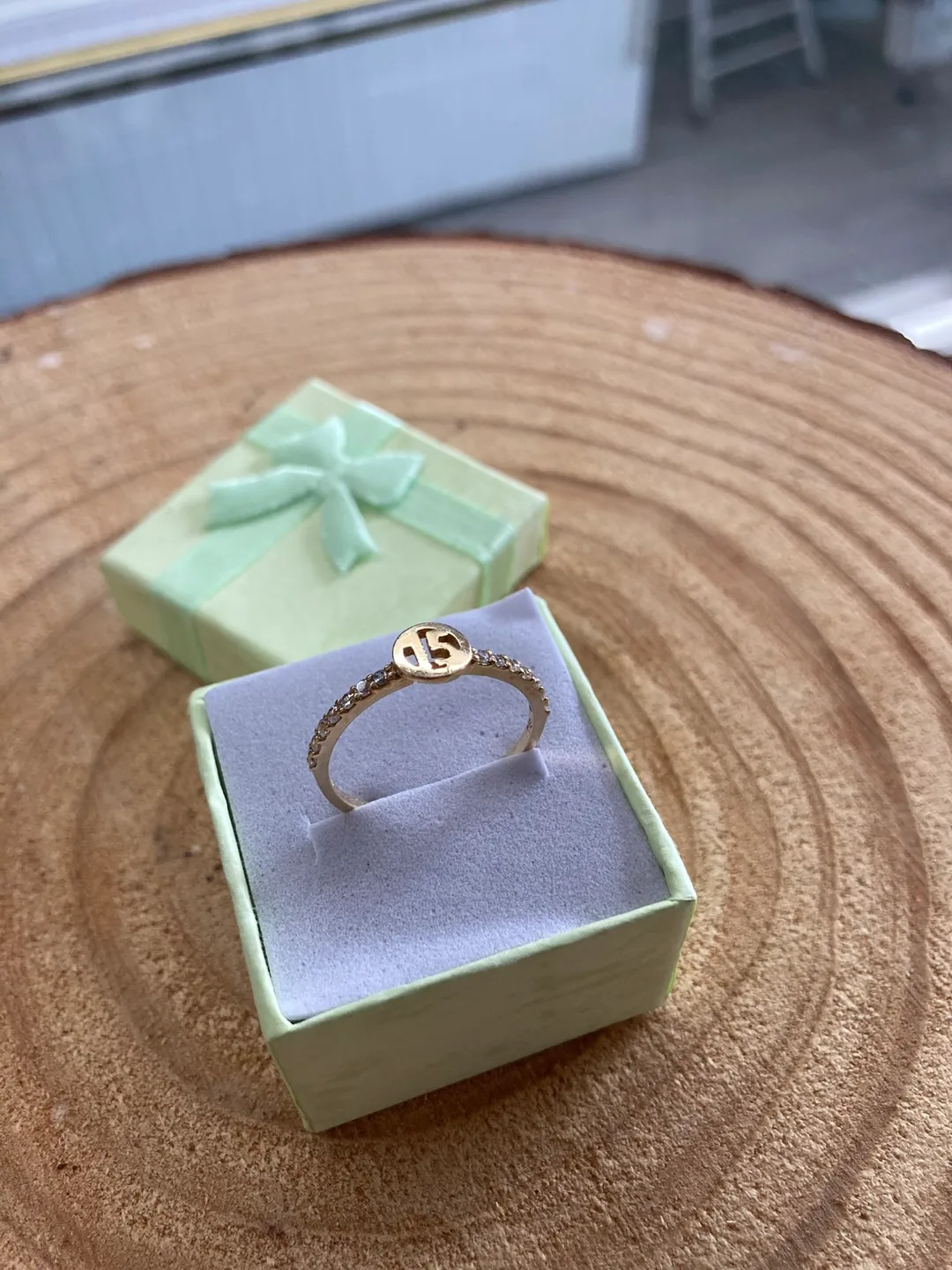 Real Gold 14k Ring with Number 15 Design thumbnail