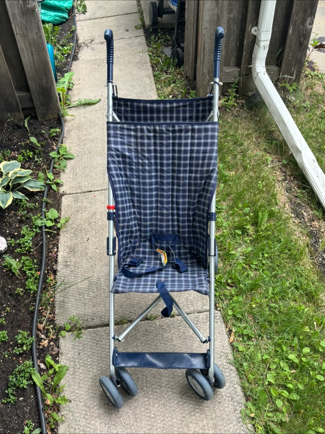 Folding Stroller thumbnail
