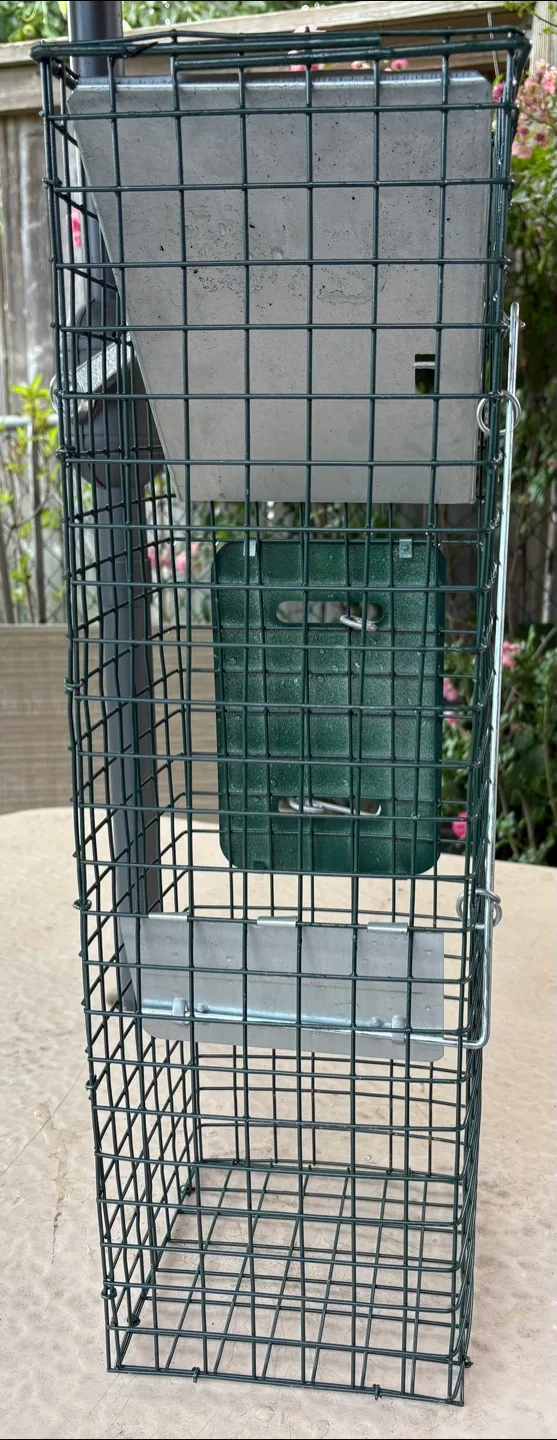 24" (small) Easy Set Live Animal Cage Trap image indicator(3)