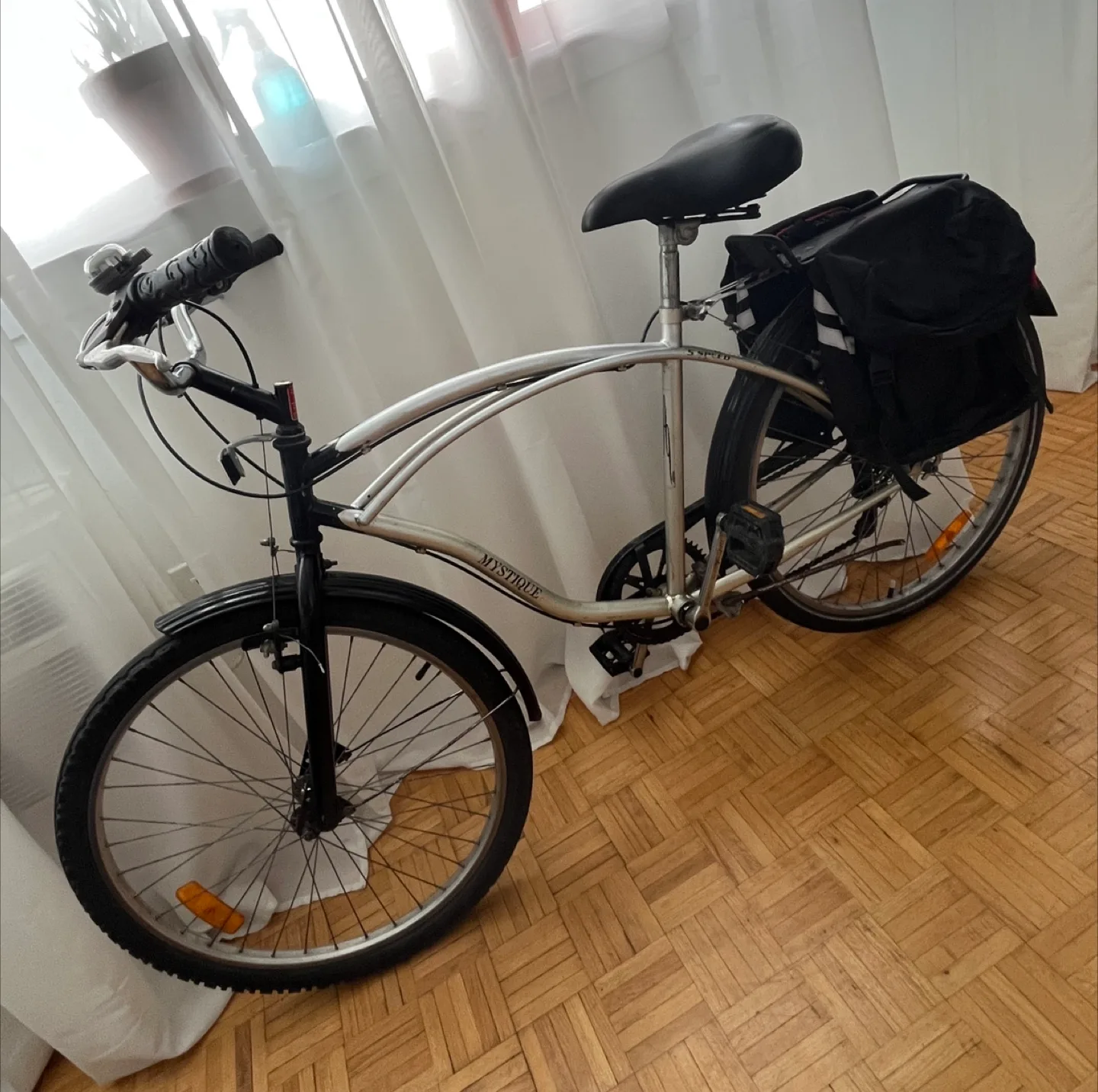 Triumph Mystique 5 Speed Bicycle with Bike Panniers thumbnail